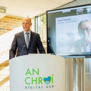 Minister Humphreys announces a new partnership between the national Connected Hubs network and Zoom